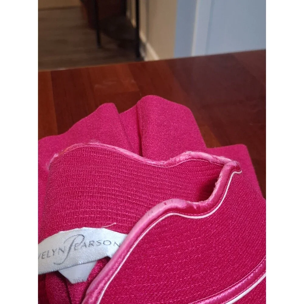 Evelyn Pearson wrap yourself